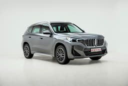 BMW X1 LWB Front Right Three Quarter