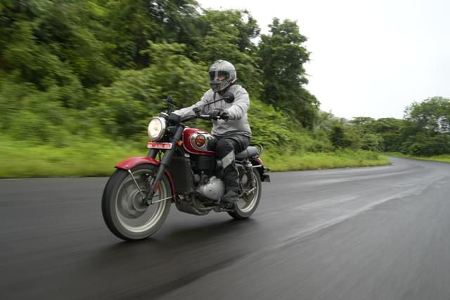 Front Right Three Quarter Image - 22342