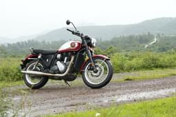 Bsa Gold Star 650 Front Right Three Quarter