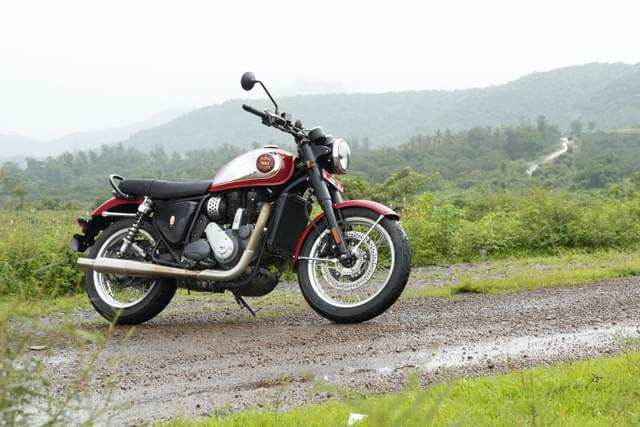 Front Right Three Quarter Image - 22362