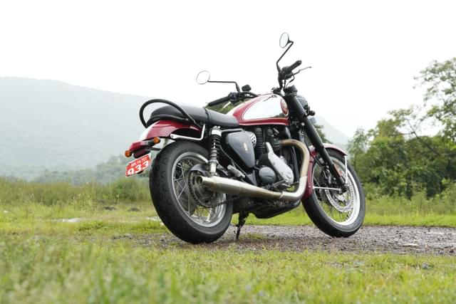 Front Right Three Quarter Image - 22375