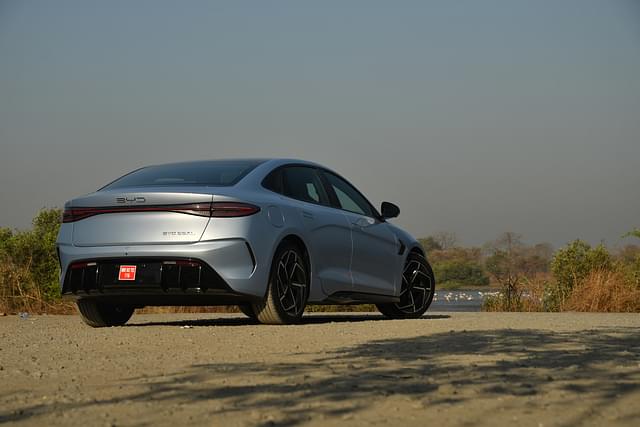 Rear View Image - 2122