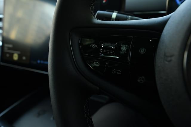Steering Wheel Image - 2178