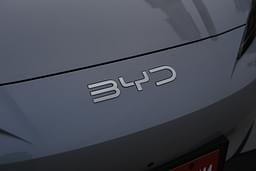 Byd Sealion 7 Front Logo