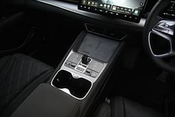 Byd Sealion 7 Front Row Seats