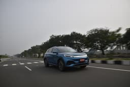 Byd Atto 3 Front Right Three Quarter