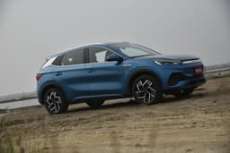Byd Atto 3 Front Right Three Quarter
