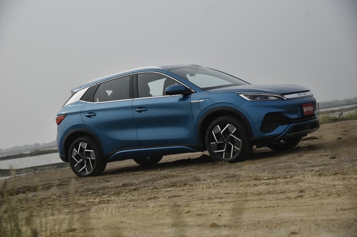Byd Atto 3 Front Right Three Quarter