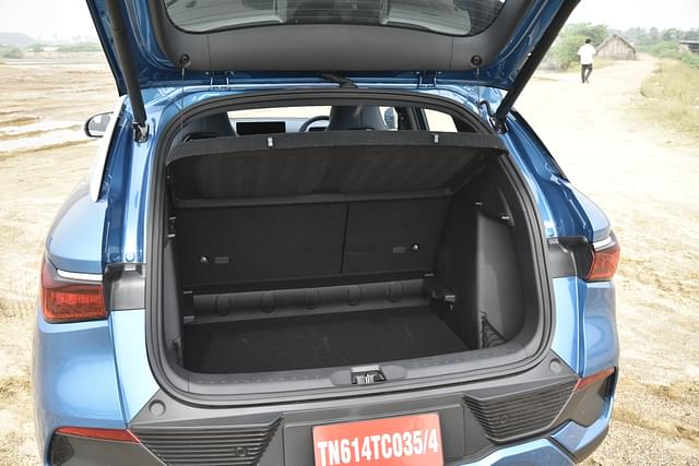Cabin Boot Access Image - 5818