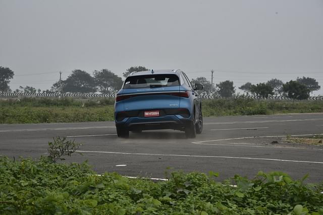 Rear View Image - 5857