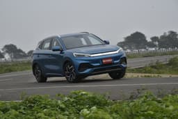 Byd Atto 3 Front Right Three Quarter