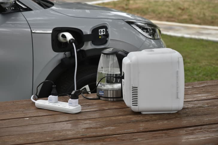 Byd Atto 3 12V Power Outlets