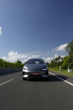 Byd Emax 7 Front View