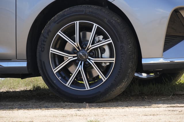Alloy Wheels Image - 4268