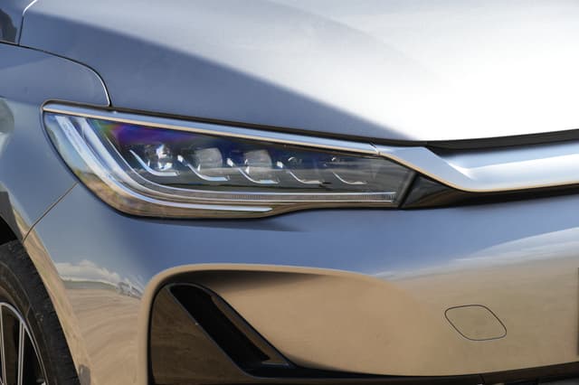 Headlight Image - 4269