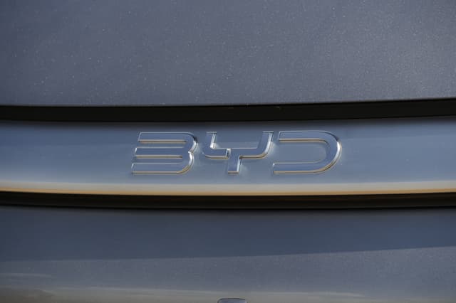 Rear Logo Image - 4270