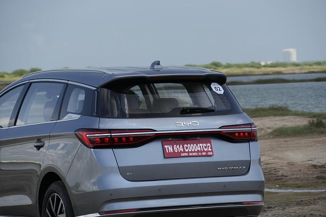 Rear View Image - 4287