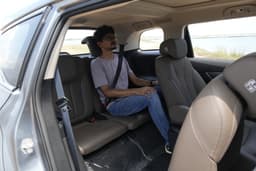 Byd Emax 7 Second Row Seats