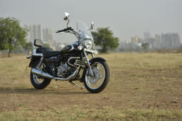 Bajaj Avenger Cruise 220 Front Left Three Quarter