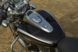 Bajaj Avenger Cruise 220 Color Black