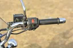 Bajaj Avenger Cruise 220 Color Black, Silver