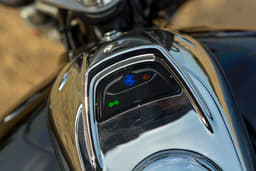 Bajaj Avenger Cruise 220 Color Black