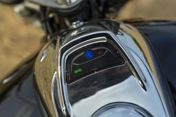 Bajaj Avenger Cruise 220 Color Black