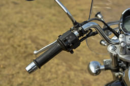 Bajaj Avenger Cruise 220 Color Black