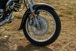 Bajaj Avenger Cruise 220 Color Black