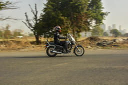 Bajaj Avenger Cruise 220 Front Right Three Quarter
