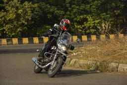 Bajaj Avenger Cruise 220 Front Left Three Quarter