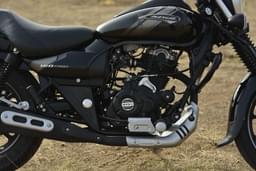 Bajaj Avenger Street 160 Color Black