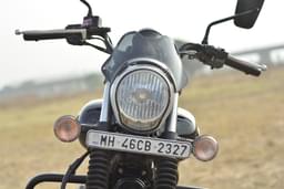 Bajaj Avenger Street 160 Front View