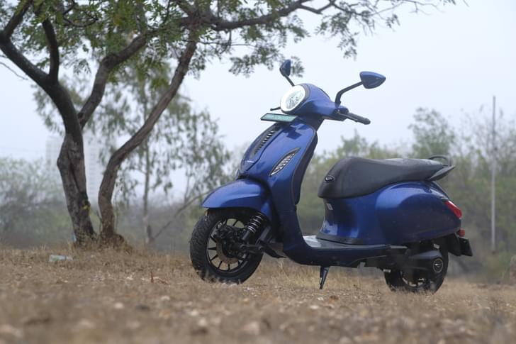 Bajaj Chetak Images