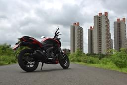 Bajaj Dominar 250 Front Right Three Quarter