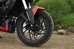 Bajaj Dominar 250 Color Black