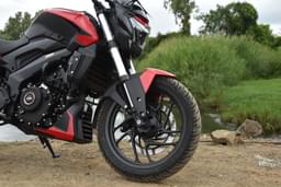 Bajaj Dominar 250 Color Red
