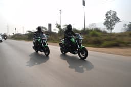 Bajaj Dominar 400 Front Left Three Quarter