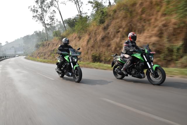 Front Left Three Quarter Image - 22492