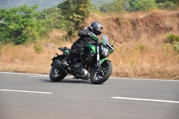 Bajaj Dominar 400 Front Right Three Quarter