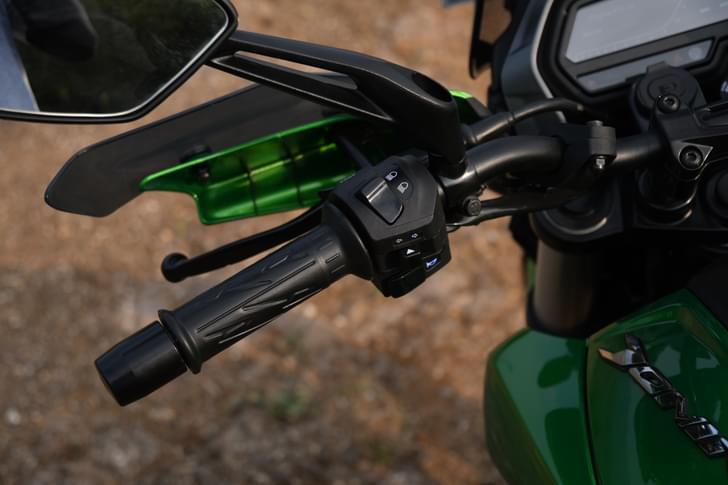 Bajaj Dominar 400 Color Green