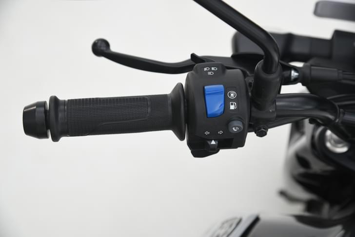 Bajaj Freedom 125 Color Black