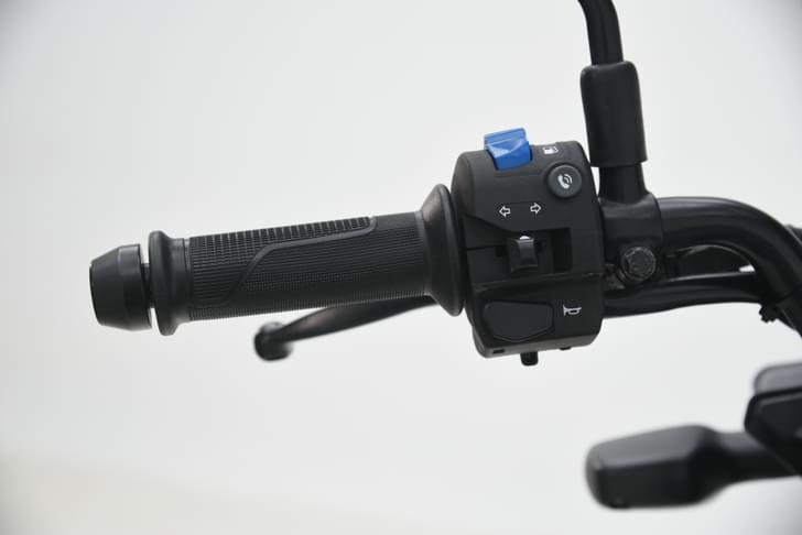 Bajaj Freedom 125 Color Black