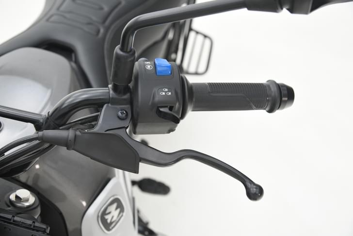 Bajaj Freedom 125 Color Black