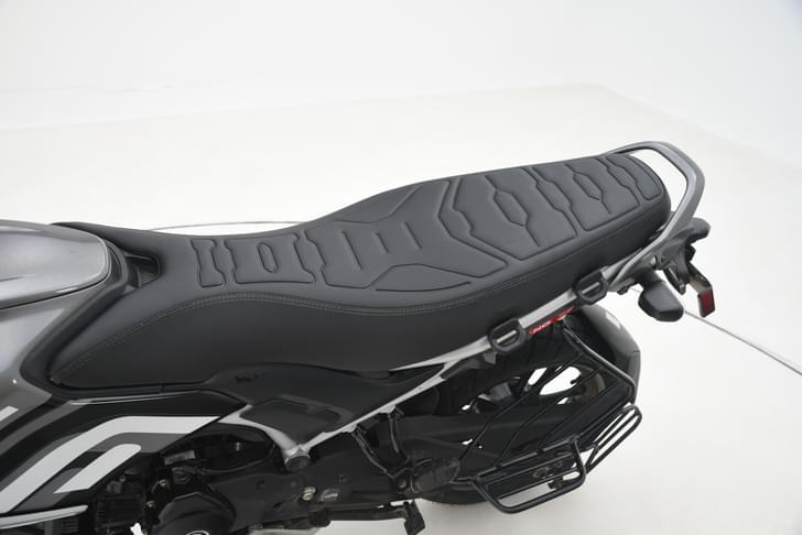 Bajaj Freedom 125 Color Black, Gray