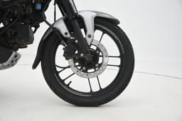 Bajaj Freedom 125 Color Black