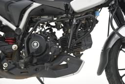 Bajaj Freedom 125 Color Black, Silver, Red