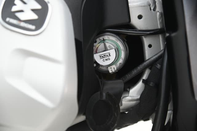 Open Fuel Lid Image - 22601