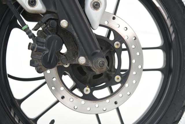 Color Black, Silver Image - 22614