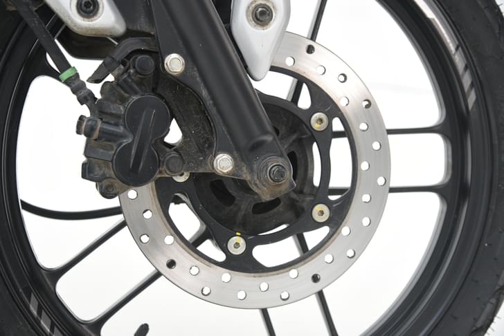 Bajaj Freedom 125 Color Black, Silver